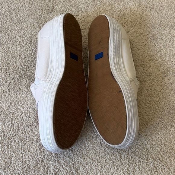 Keds Women's White Floral Embroidered Sneakers - Picture 2 of 3